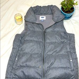 Old Navy Puffer Vest ✨